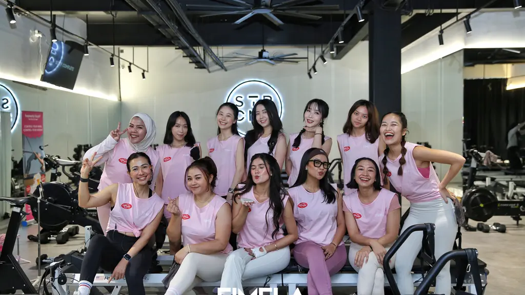 Fimelahood Fit & Fun with Lifebuoy kali ini hadirkan keseruan pilates reformer core bersama Strong Pilates. [Foto: Fimela. dok]