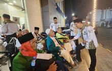 Penuh Haru, 300 Jemaah Safari Wukuf Kembali Bergabung dengan Kloter di Hotel Mekkah