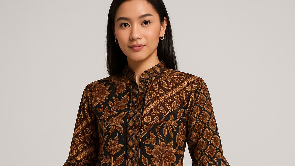 8 Model Tunik Batik Kerja 2025 yang Selalu Dicari Banyak Orang, Profesional dan Modis