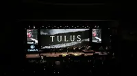 Potret Tulus Manggung di Ajang Cekat Innov 25 Jakarta, Tampil Nyaman dengan Busana Serba Hitam