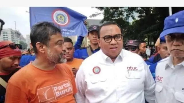 Presiden Konfederasi Serikat Pekerja Seluruh Indonesia (KSPSI) Andi Gani Nena Wea dan Presiden Konfederasi Serikat Pekerja Indonesia (KSPI) Said Iqbal.