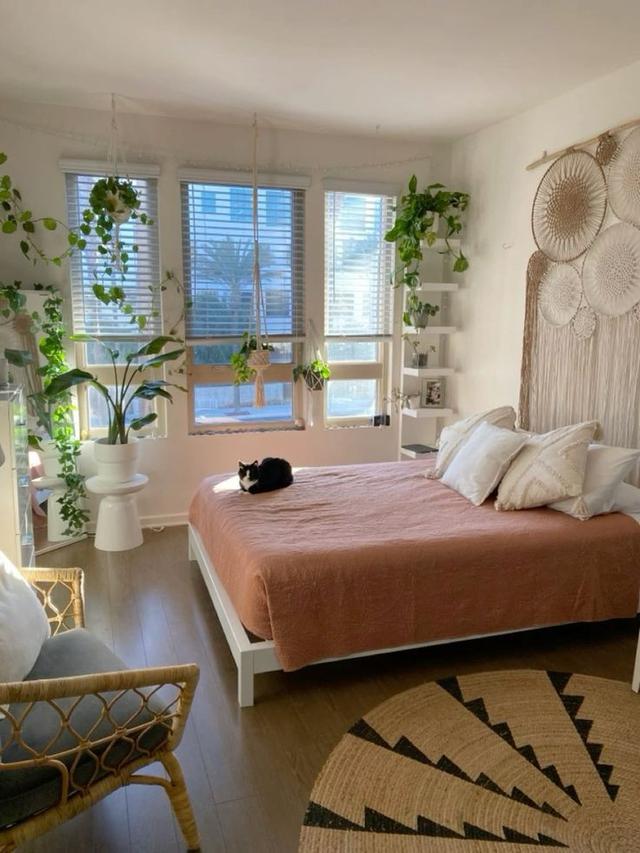 Desain Interior Rumah Jungalow di Kamar Tidur