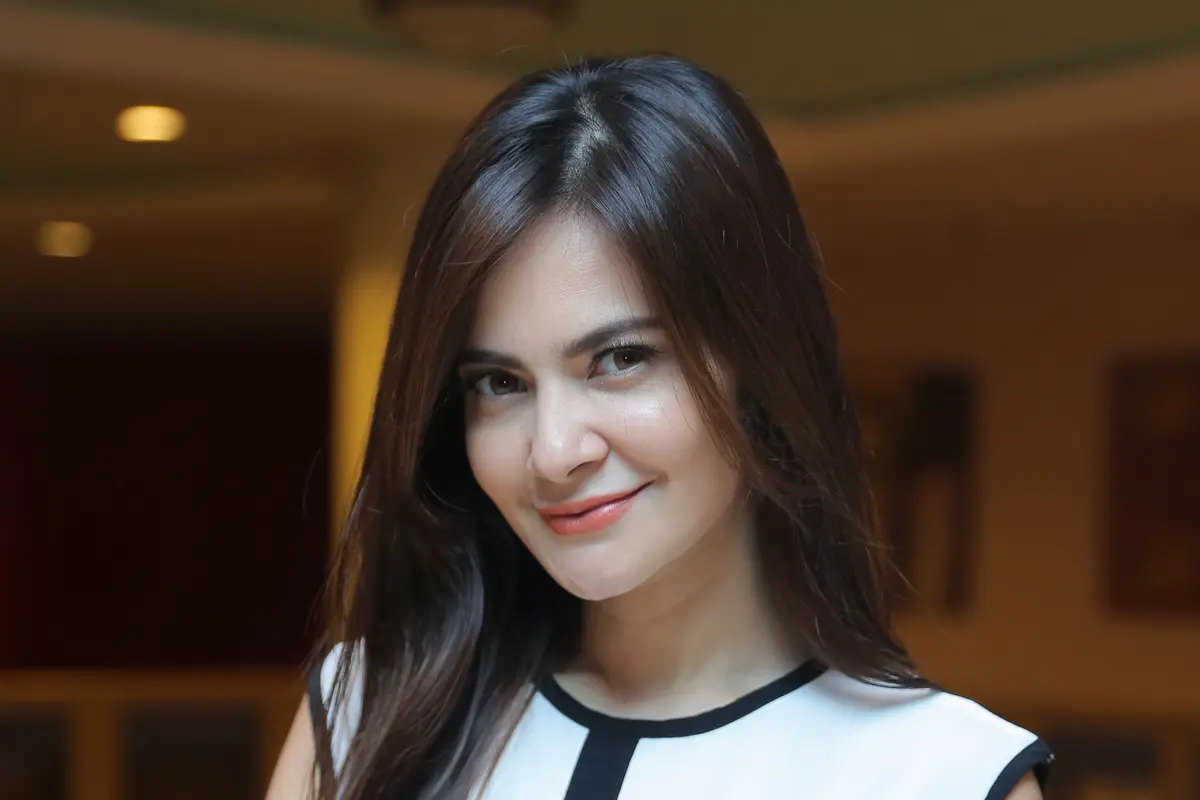 [Bintang] Cut Tary