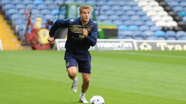 Gol Bunuh Diri Berkelas Ini Dibuat Mantan Pemain Man United