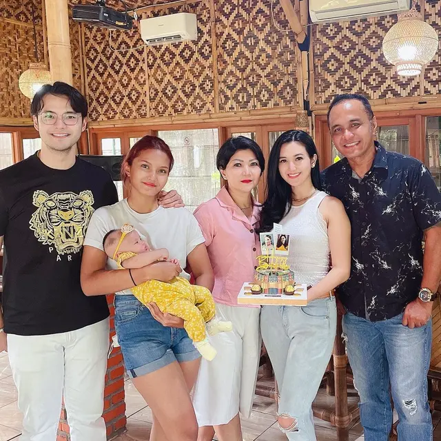 6 Momen Ulang Tahun Sylvia Fully Ke-33, Dapat Kado Mobil Mewah dari Suami
