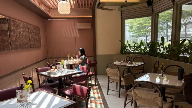 Area semi outdoor di Pellegrini’s. [Anisha/Fimela]