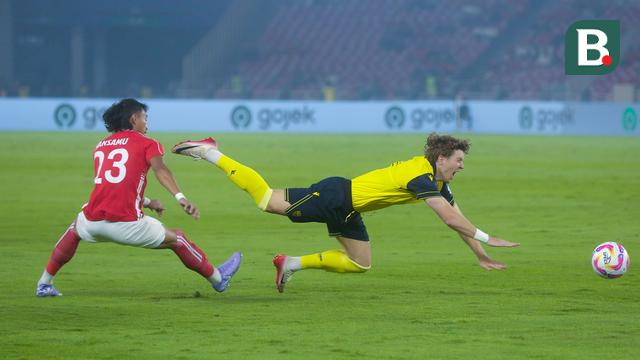 Foto: Parade Aksi Berkelas Ole Romeny yang Membuat Bek Liga Indonesia All Star Kerepotan