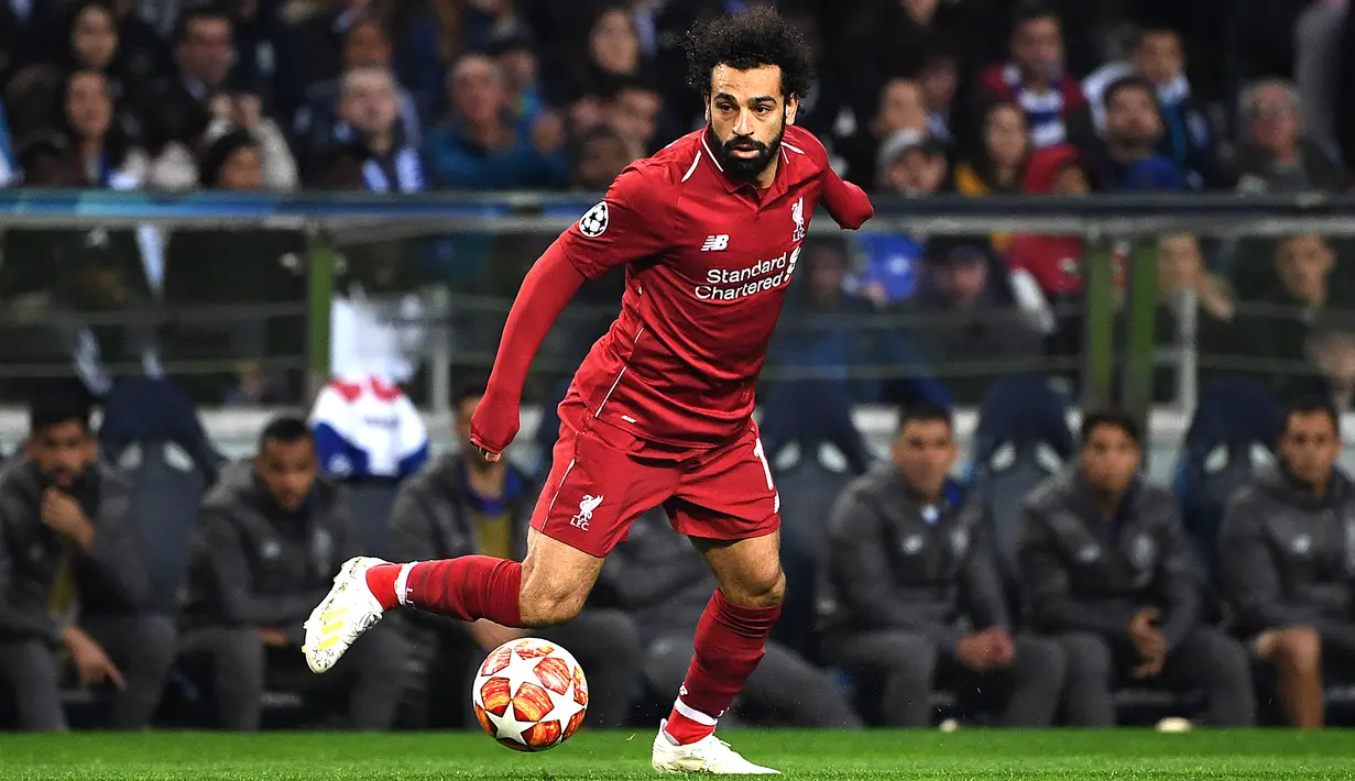 3. Mohamed Salah (Liverpool) - Di musim perdananya bersama Liverpool, Salah bahkan berhasil menyabet gelar top scorer Liga Inggris. Ia kembali mengulangi pencapaiannya musim lalu, dengan kembali menjadi peraih gelar top skor Liga Inggris 2018-2019. (AFP/Paul Ellis)