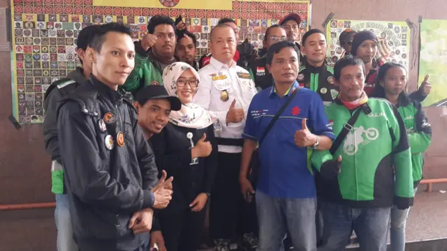 Sky Arie Bersama Para Pendukung Acara