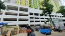 Suasana proyek Rusunawa Pasar Rumput yang hampir selesai pengerjaannya di Jakarta, Selasa (16/7/2019). Rusunawa Pasar Rumput akan diresmikan oleh Presiden Joko Widodo atau Jokowi pada Agustus mendatang. (Liputan6.com/Immanuel Antonius)