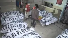 Kecelakaan tragis terjadi di Pakistan. Bus terbakar setelah tabrak truk, 27 orang tewas akibat musibah ini.