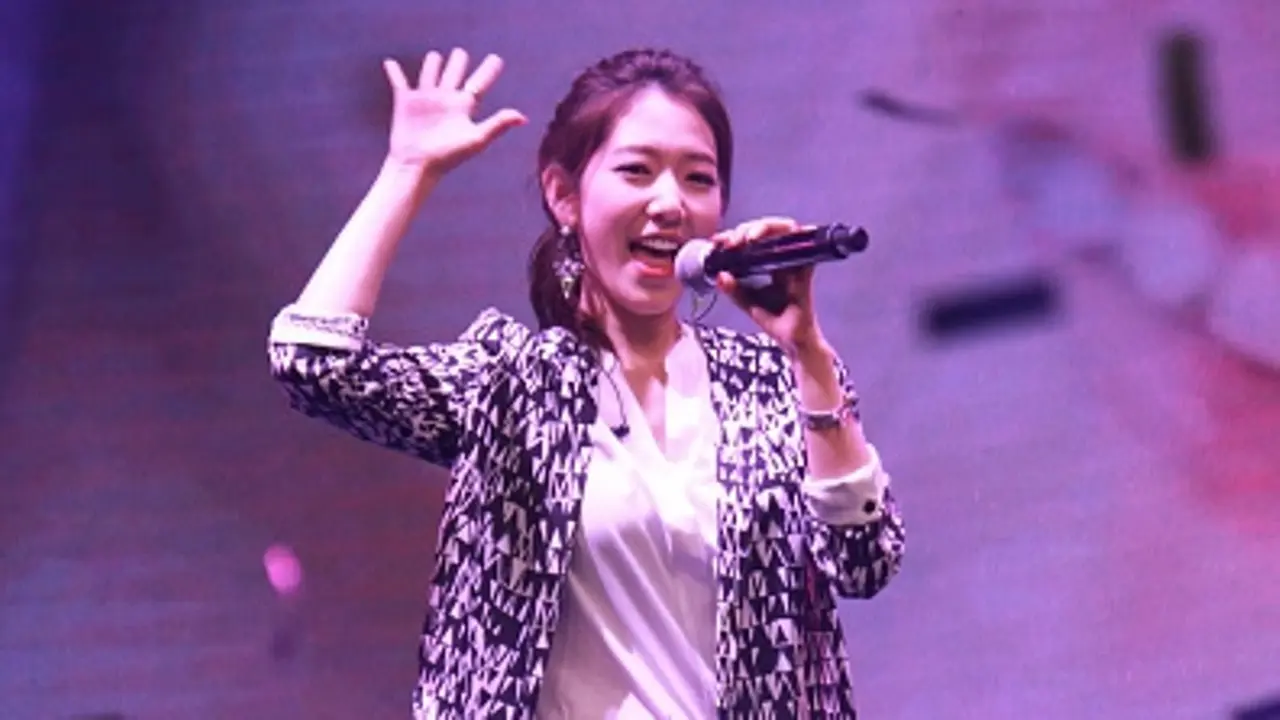  Park Shin Hye Semangat Bertemu Penggemar 