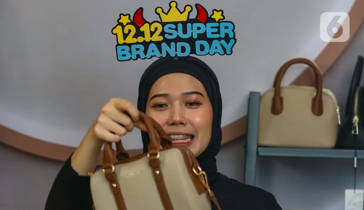 Target yang ditetapkan Airlangga Hartarto lebih besar dari tahun sebelumnya yang hanya sekitar Rp24,7 triliun. (Liputan6.com/Angga Yuniar)