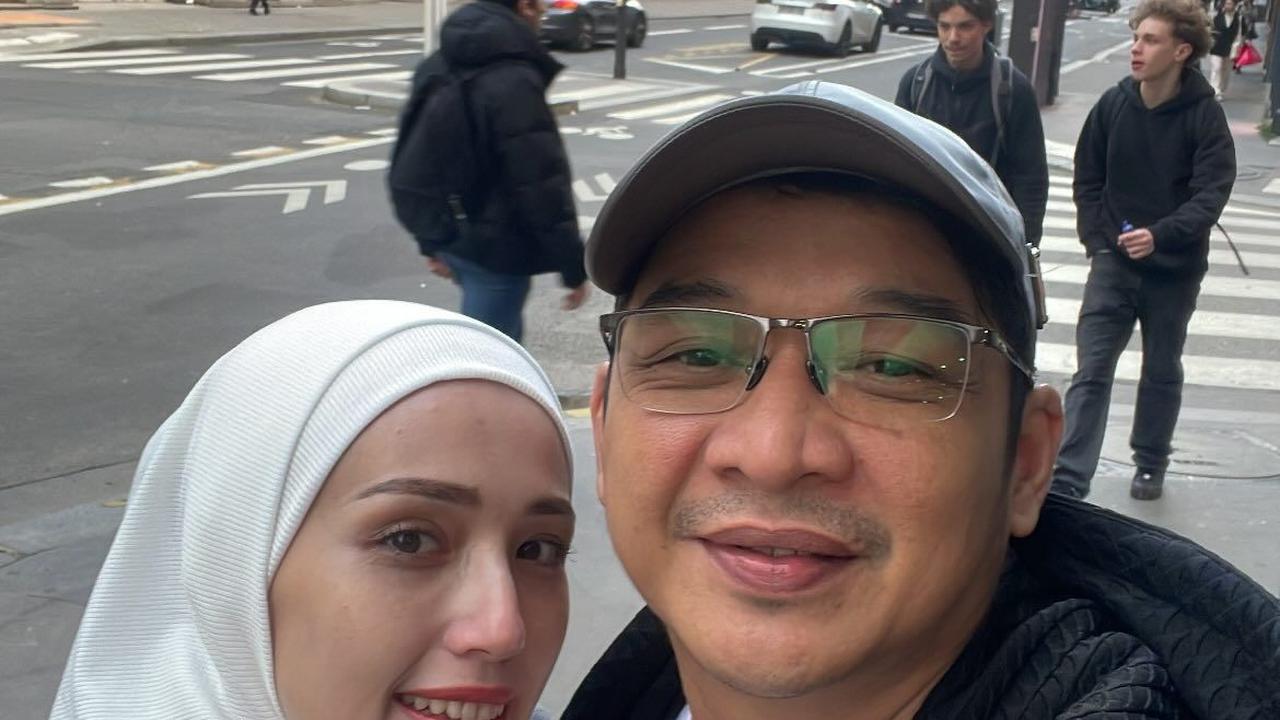 Bak Pengantin Baru, ini Potret Romantis Pasha Ungu dan Adelia Wilhelmina Liburan di Paris