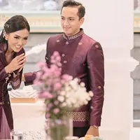 Ge Pamungkas Lamar Anastasia Herzigova