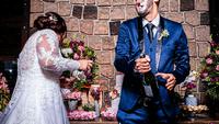 65 Wedding Jokes That Will Make Everyone in the Party Laugh
