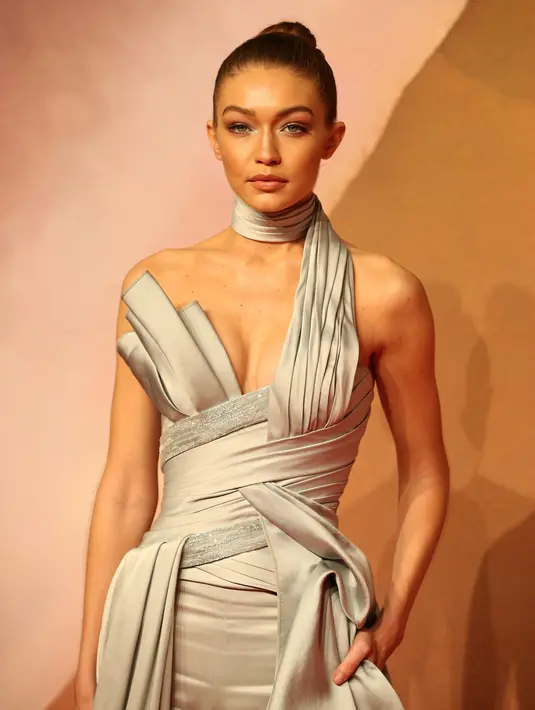 Saudara perempuan Bella Hadid ini menuturkan kondisi daya tahan tubuhnya saat ini tengah mengalami perubahan, semakin menurun. (AFP/Bintang.com)