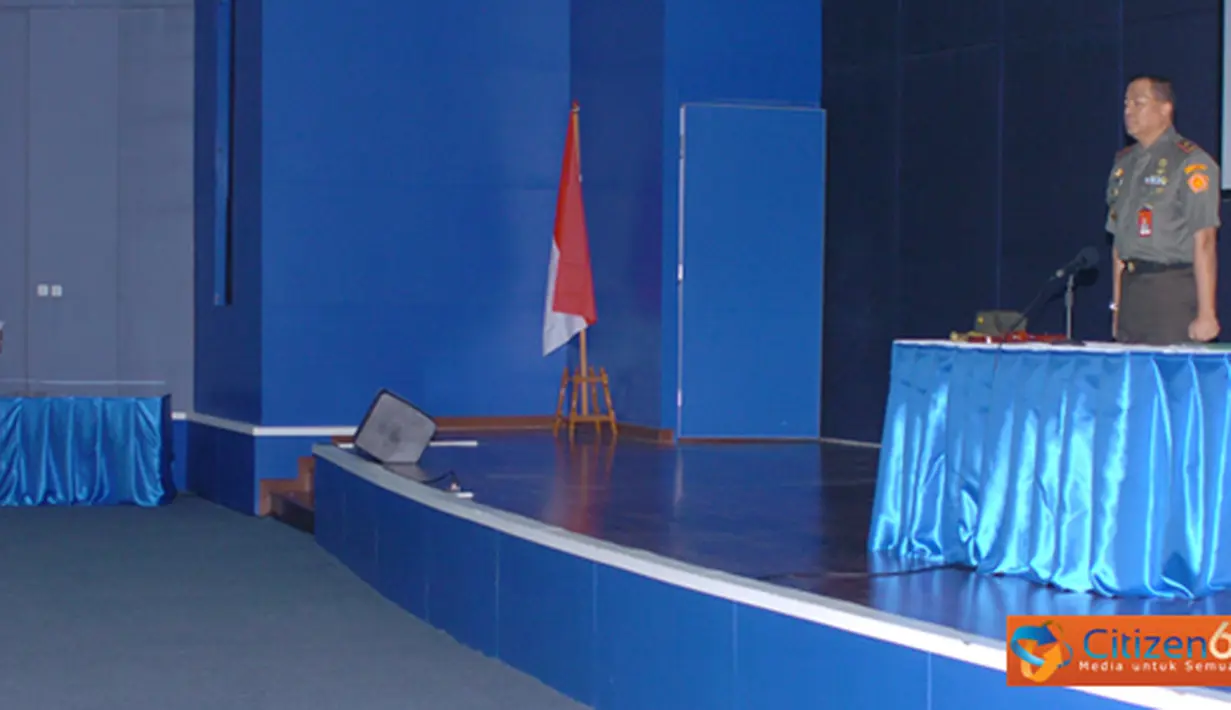Citizen6, Bogor: Seminar PSOS yang diselenggarakan oleh PMPP TNI, dibuka langsung Komandan PMPP TNI Brigjen TNI Imam Edy Mulyono di Ruang Auditorium PMPP TNI Sentul Bogor, Jawa Barat, Selasa (10/7). (Pengirim: Badarudin Bakri).