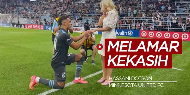VIDEO: Momen Romantis, Pesepakbola MLS ini Lamar Kekasihnya Usai Pertandingan