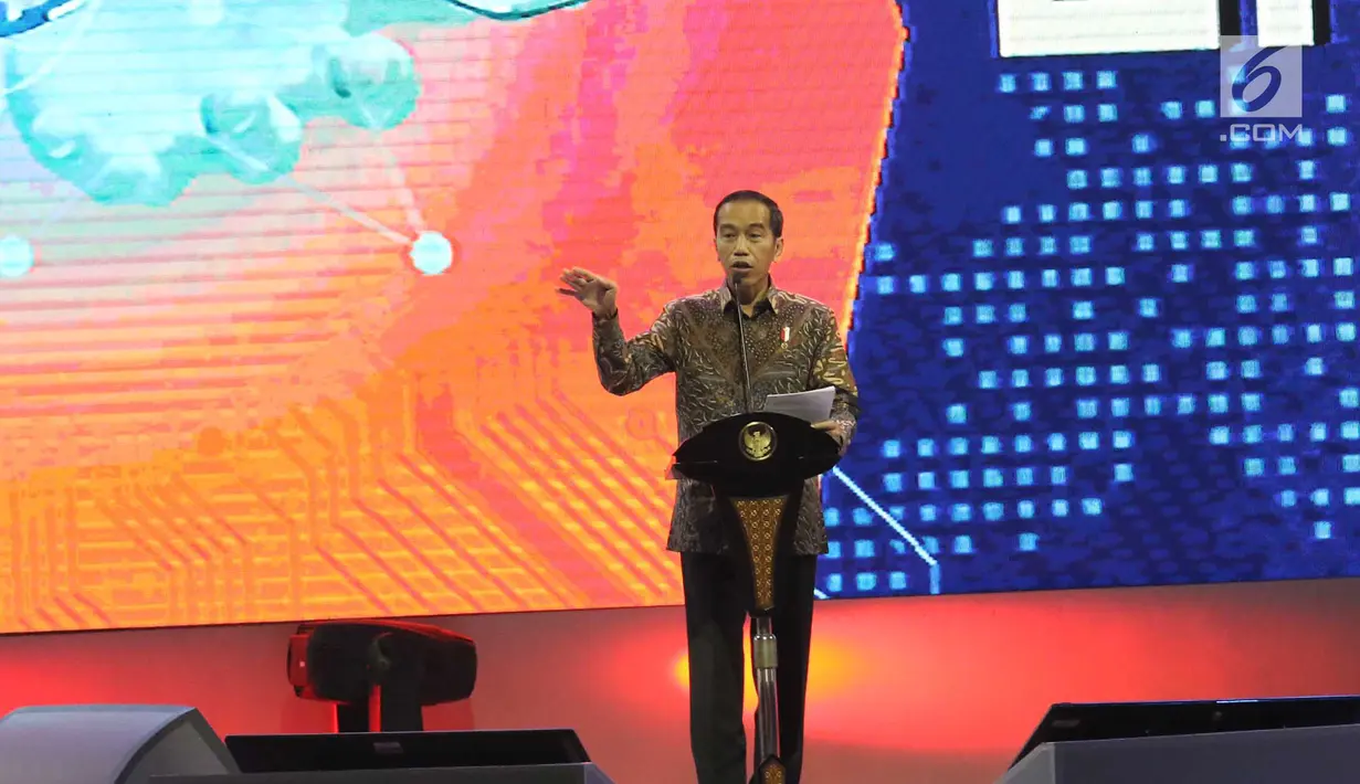 Presiden Joko Widodo (Jokowi) memberikan sambutan saat membuka  Indonesia Business and Development Expo (IBD Expo) di Jakarta Convention Center, Rabu (20/9). IBD Expo diselenggarakan mulai 20 hingga 23 September mendatang. (Liputan6.com/Angga Yuniar)