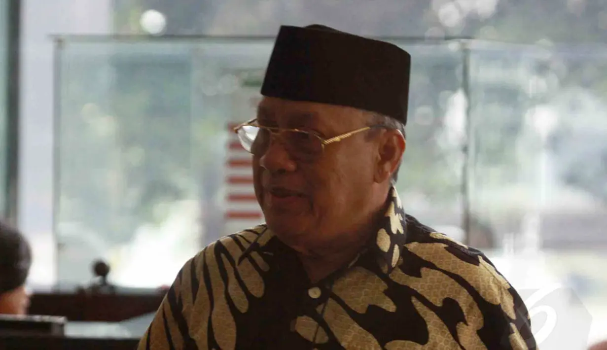 Mahyudin diperiksa penyidik KPK terkait Hambalang di Pengadilan Tipikor. Jakarta, Jumat (13/6/14) (Liputan6.com /Johan Tallo ) 