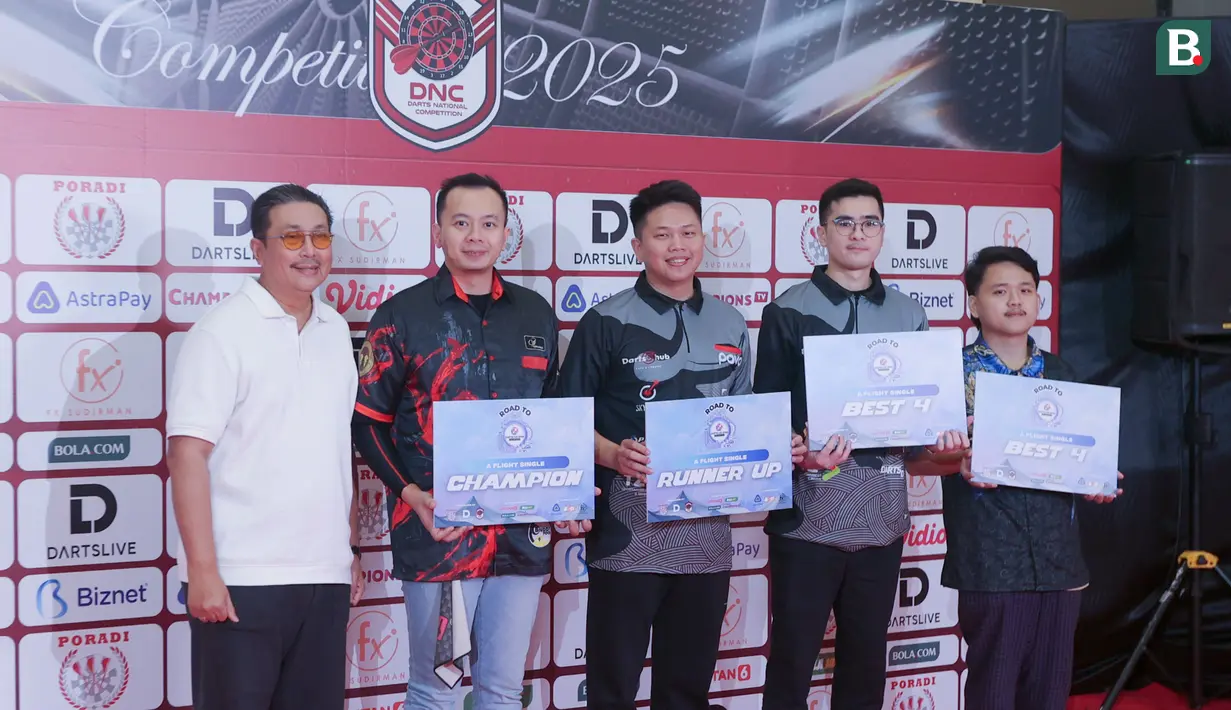 Jordan Sarana selaku juara A-Flight soft tip DNC 2025 Series 04 akan bertanding di kejuaraan Dartslive Open di Malaysia. (Bola.com/M Iqbal Ichsan)