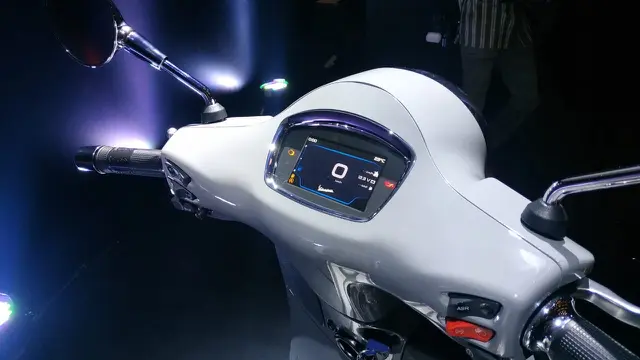 Vespa GTS Super Tech 300