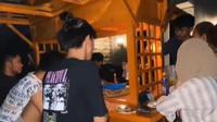 Pemilik Warung Ungkap Tips dan Modal Buka Usaha Angkringan. foto: TikTok @gimmeuraddy