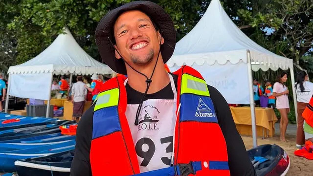 7 Aksi Jennifer Bachdim Canoeing dari Sanur ke Nusa Dua, Dayung 14 Km di Laut