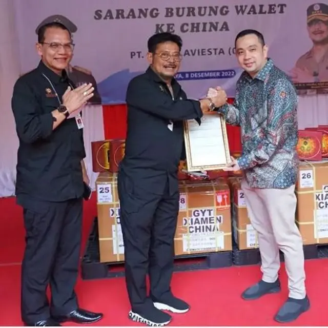 Mentan Syahrul Yasin Limpo Pernah Terlihat Pakai Sepatu Mewah Balenciaga Sebelum Dikabarkan Menghilang