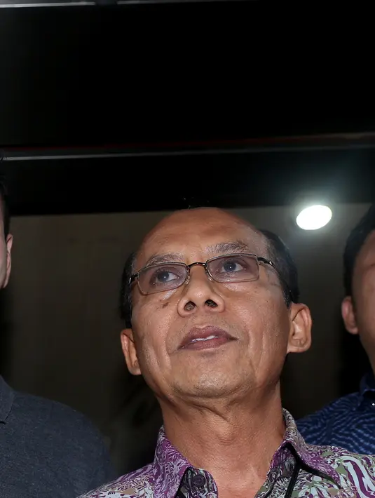 Kasus yang menimpa Raffi Ahmad lantaran dirinya disebut telah melecehkan profesi wartawan kini telah mencapai ujungnya. Raffi Ahmad dapat tersenyum lega lantaran kasusnya telah terselesaikan. (Andy Masela/Bintang.com)