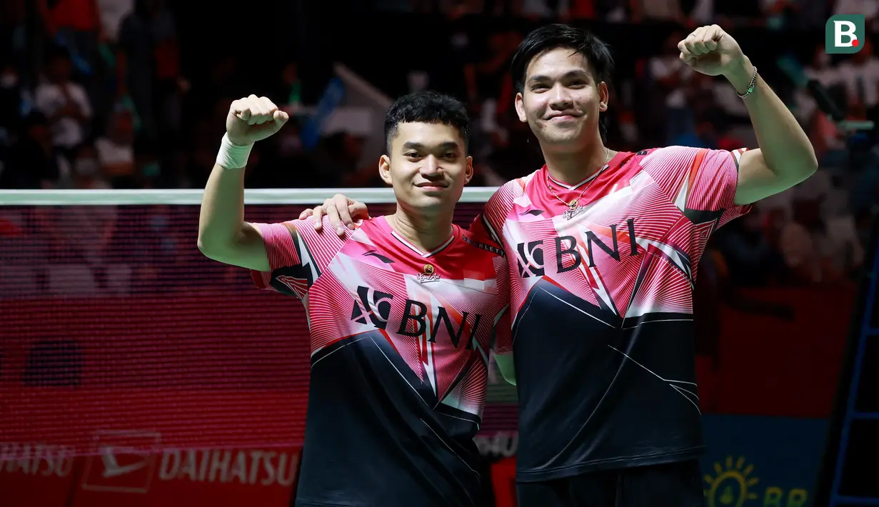 Selepas interval game kedua, skor imbang kembali terjadi tiga kali hingga kedudukan 13-13. Leo Rolly Carnando/ Daniel Marthin kebali menjauh dengan merebut 5 poin beruntun hingga unggul 18-13. Game kedua pun akhirnya kembali menjadi milik The Babies dengan keunggulan 21-16 dan memastikan merebut gelar juara Indonesia Masters 2023. (Bola.com/M Iqbal Ichsan)