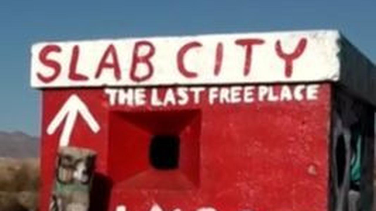 Melihat Salah Satu Kota Tanpa Hukum di Dunia 'Slab City', Warganya Hidup Bebas