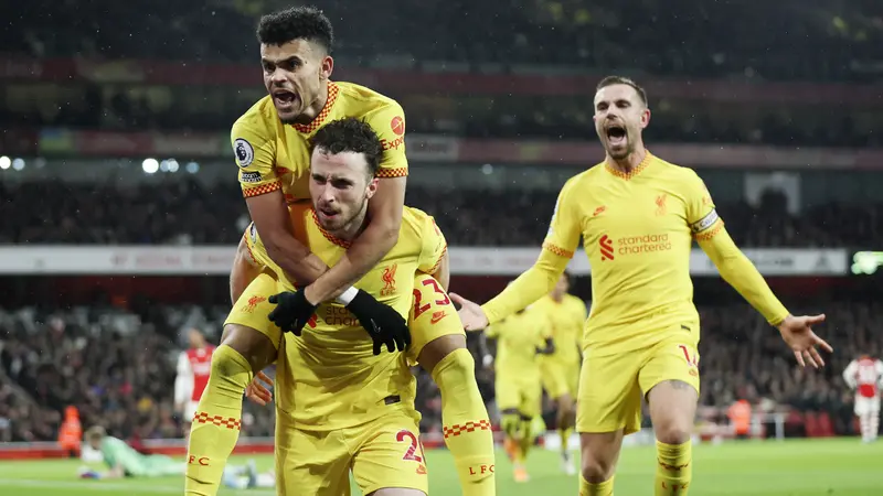 Foto: Bungkam Arsenal, Liverpool Tempel Ketat Manchester City di Puncak Klasemen Liga Inggris