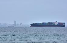 Iran Ancam Tutup Total Selat Hormuz Jika AS Kembali Menyerang