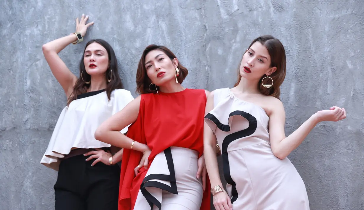 Mengetahui itu, Luna merasa kecewa dengan sahabatnya tersebut. Akibat perseteruan itu, Luna juga menghapus foto katalog Ayu di brand miliknya. (Adrian Putra/Bintang.com)