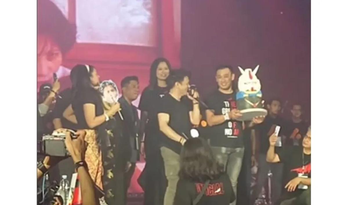 Terlepas dari itu semua, Ariel menyebut jika tujuannya rehat sementara dari dunia musik yakni ingin menyegarkan otak.<br>