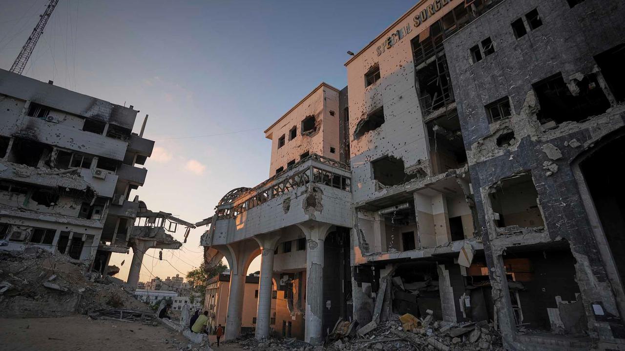 FOTO: Rumah Sakit Shifa yang Hancur,  Dari Simbol Harapan Jadi Saksi Derita Gaza
