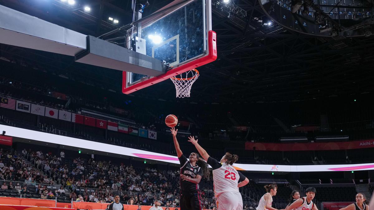 Timnas Basket Putri Indonesia Kesulitan Bendung Zhang Ziyu, Takluk 41-110 dari China di Asian Games 2026