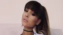 Dilansir dari laman Aceshowbiz, Ariana memberi pertanda dan sinyal untuk penggemarnya jika dirinya sudah putus dengan Ricky Alvarez. Ia memotong rambutnya dan menulis caption 'Aku Merasa Bebas'. (Instagram)