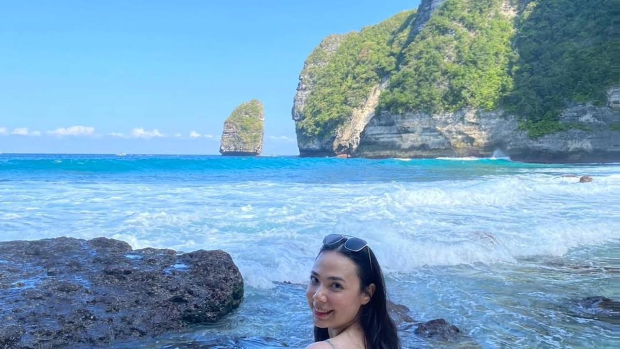 Potret Cantik Valerie Bowie, Adik Pamela Bowie yang Jarang Tersorot
