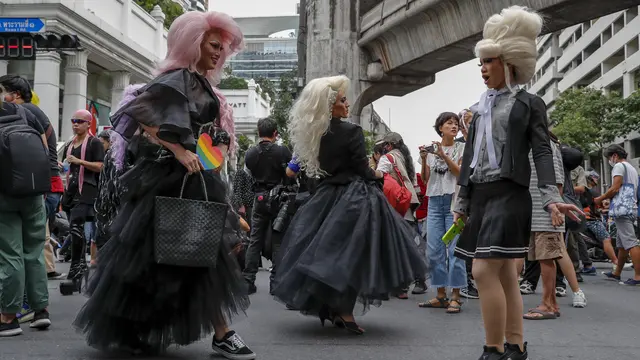 Gaya Para LGBT Thailand saat Ikut Demo
