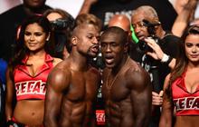Jelang pertarungan, Mayweather dan Berto saling tatap