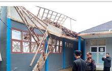 BPBD Garut Ungkap Penyebab Sekolah Ambruk Cisewu Garut: Cuaca Ekstrem dan Usia Bangunan