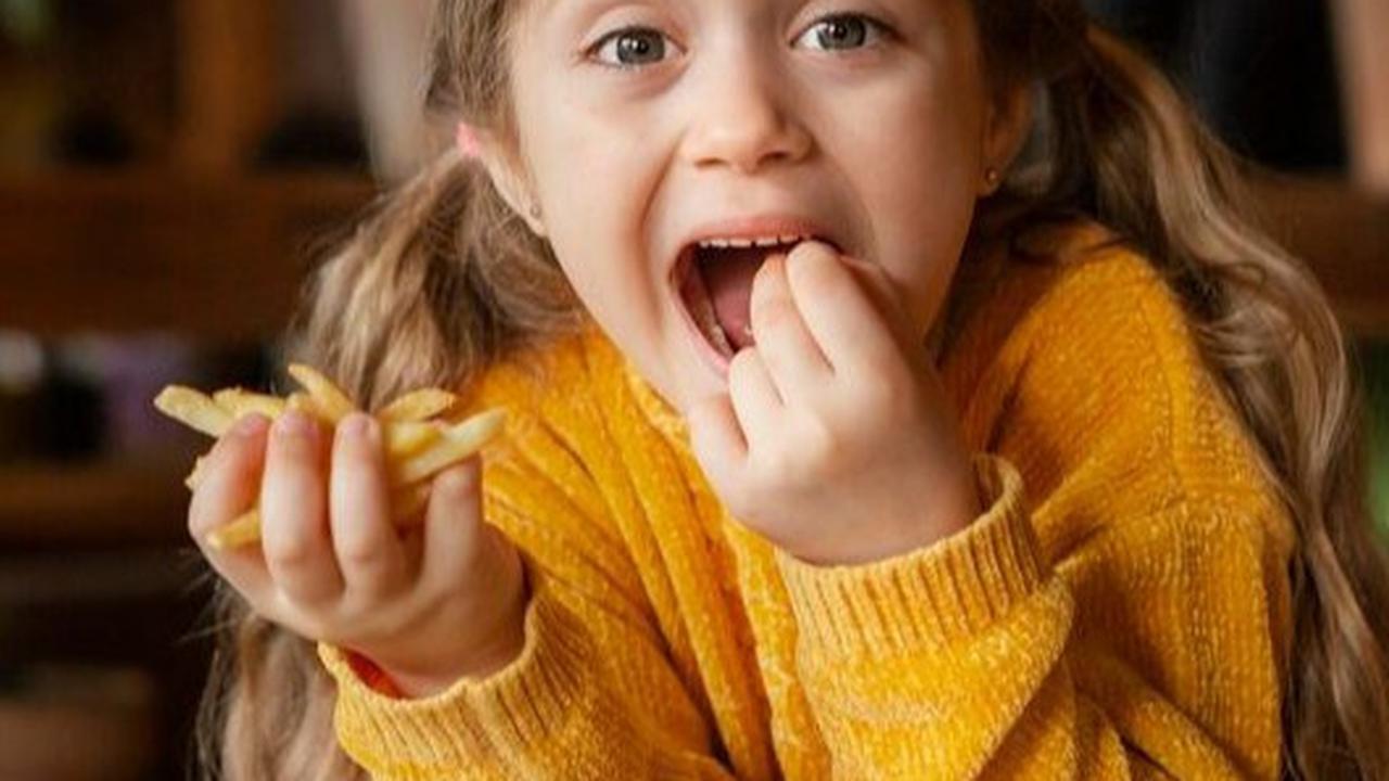 10 Makanan Ini Sumber Karbohidrat Padat Gizi untuk Isi Tenaga Si Kecil
