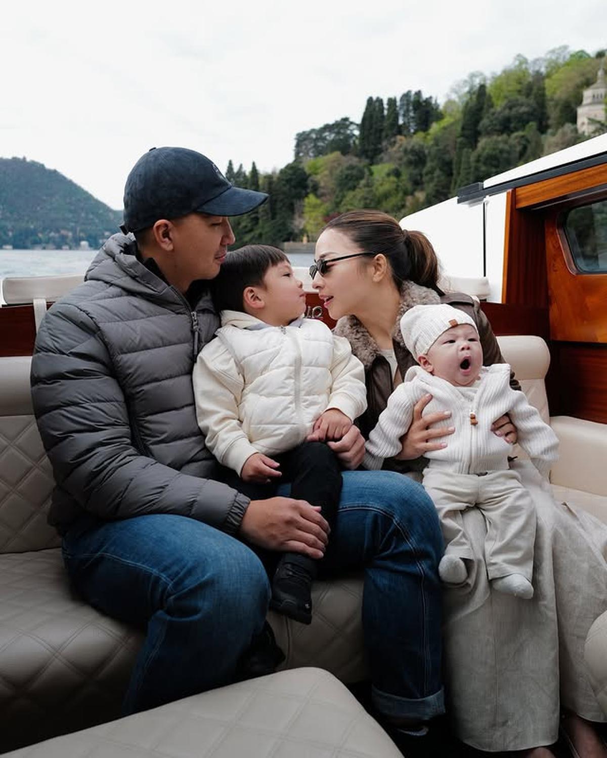 6 Potret Parenting Viral ala Nikita Willy, Bikin Kagum Publik