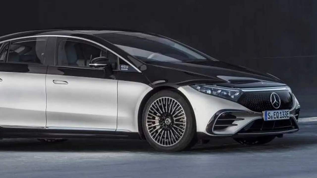 Sedan mewah Mercedes-Benz resmi diluncurkan