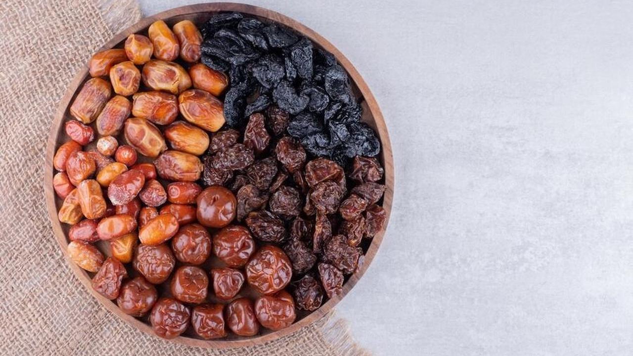 1. Selalu periksa label saat membeli kurma.&nbsp;