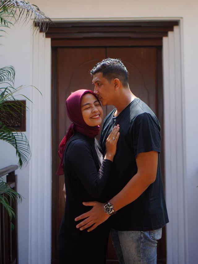 [Fimela] Tantri Kotak