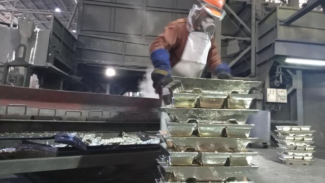 Proses Produksi Timah Terbesar Dunia di Unit Metalurgi Muntok di Bangka Belitung. Foto: Liputan6.com/Arief Rahman